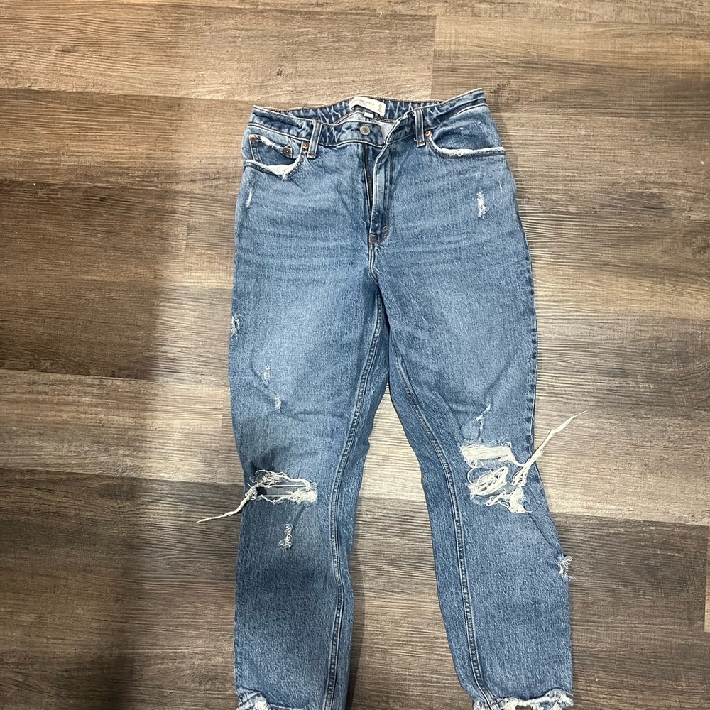 Abercrombie & Fitch Distressed High Rise Mom Jeans